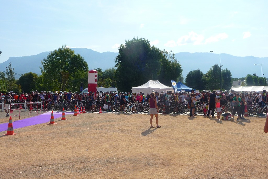 12ème triathlon d'Aix-les-Bains - file d'attente