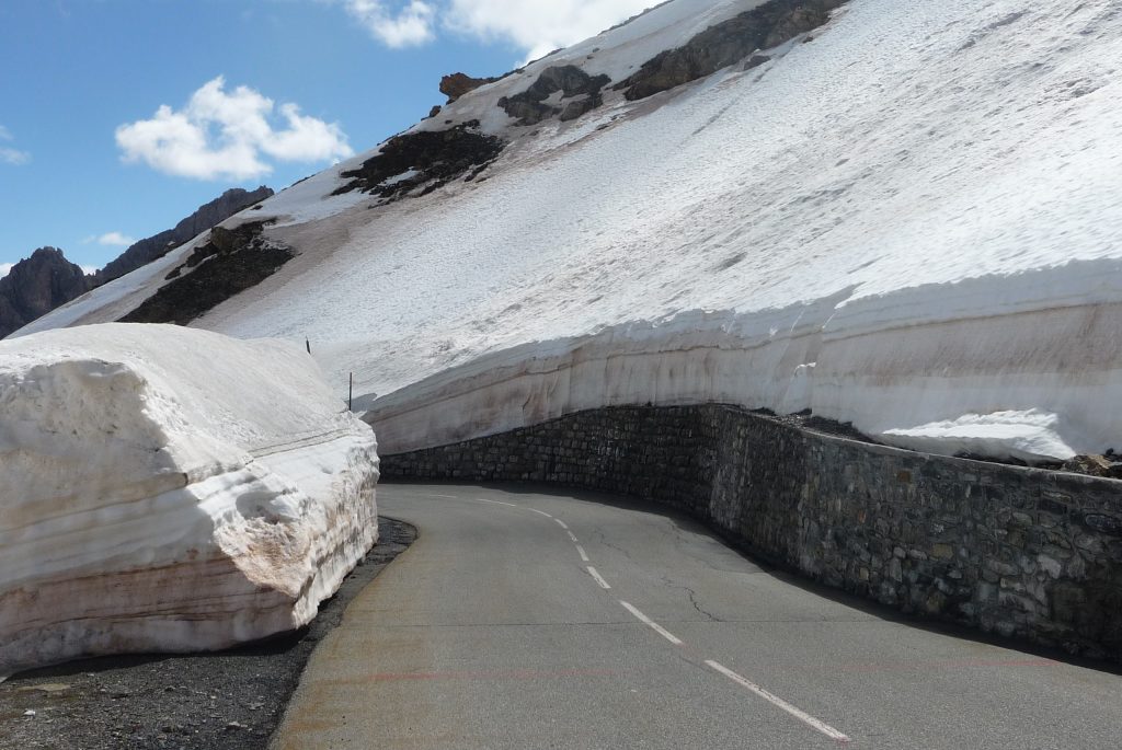 Murs de neige, col du Galibier, juin 2021