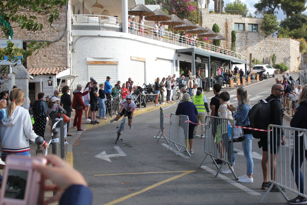 Triathlon de Cassis 2021 - retour au parc à vélo